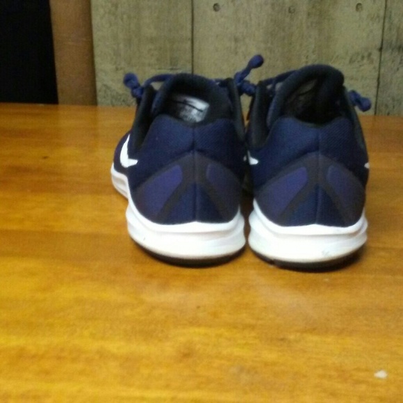 Blue and white nikes really good condition.size 11 - Picture 5 of 5